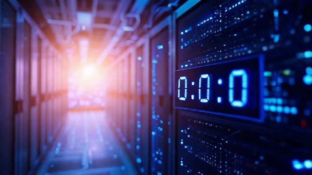 5 Expert Strategies: Minimizing Downtime in Hybrid Cloud OS Upgrades